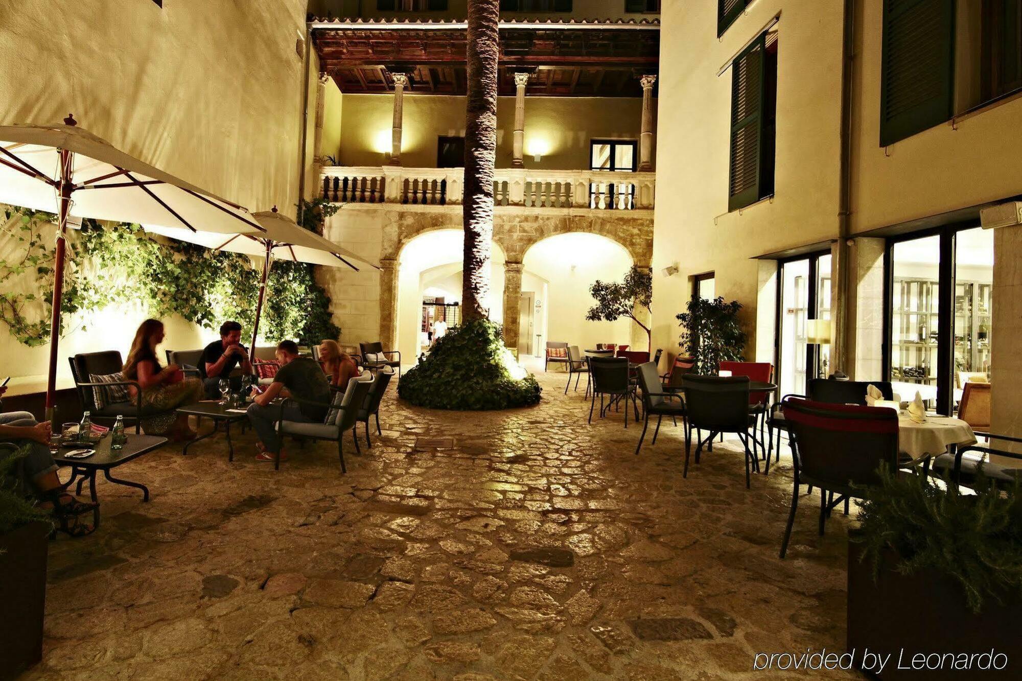Petit Palace Tres 4* Palma